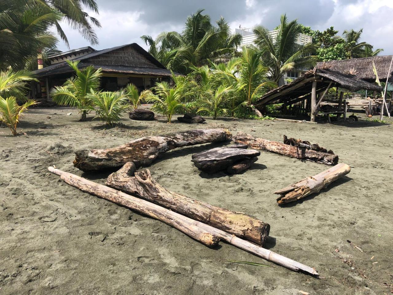 North Shore Surf Camp Baler Exterior photo